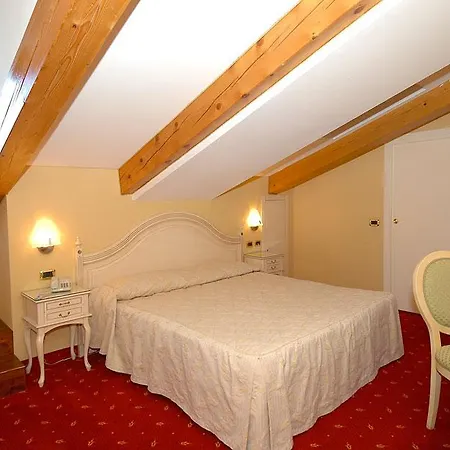 Hotel Panorama 3*