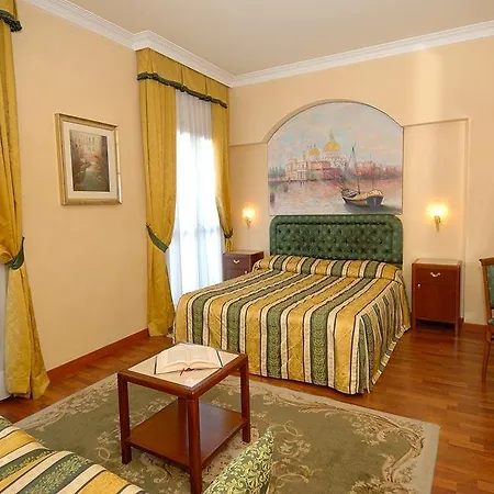 Panorama Hotel 3*